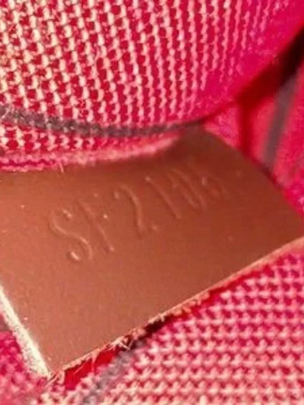LOUIS VUITTON Neverfull Damier Ebene's Pouch - Picture 9 of 10